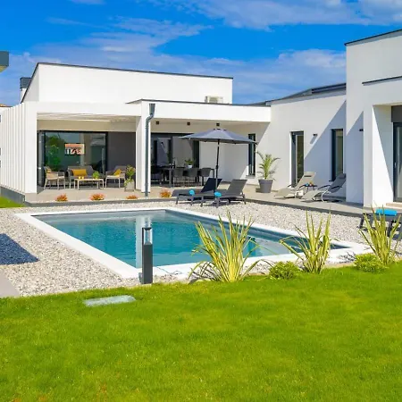 Beachfront Pool